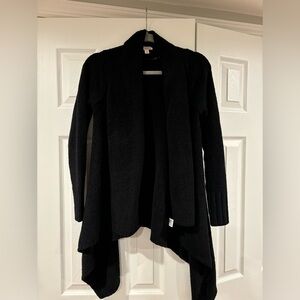 Black Cozy Cardigan